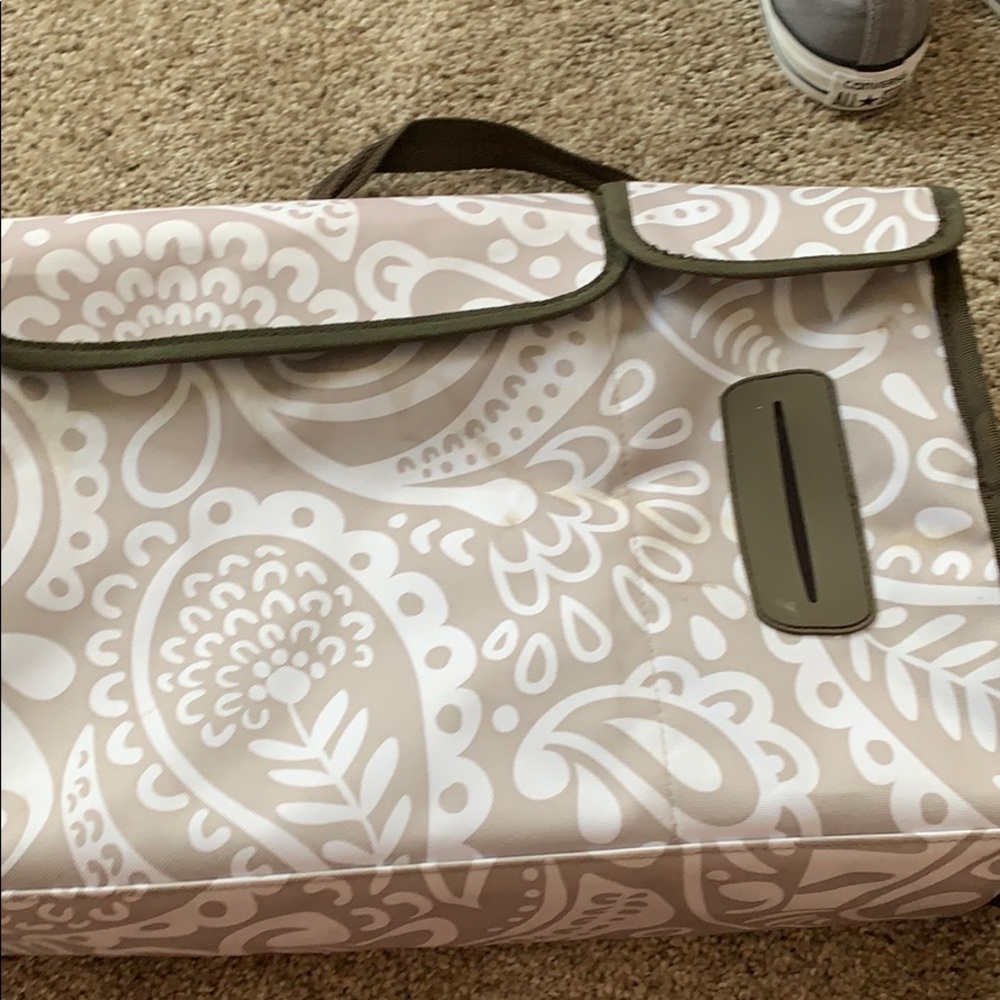 Garbage and tissue holder